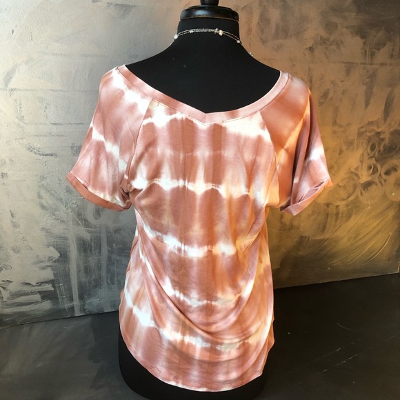 NWT - Tie Dye rolled Sleeve V neck shirt rose pink - Picture 7 of 7